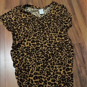 Maternity v neck shirt